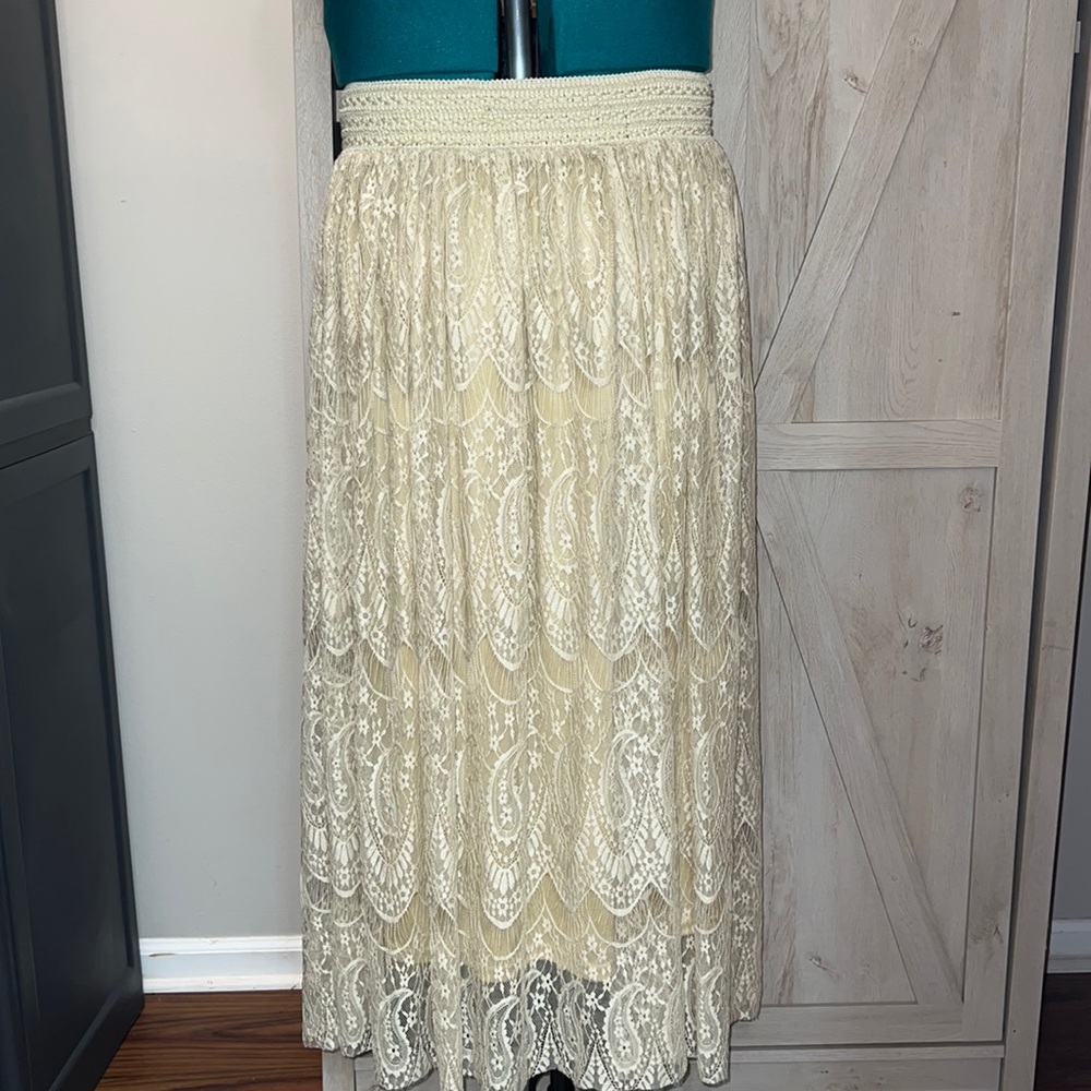 119. Lace Maxi with Wide Elastic Waist, 18/20